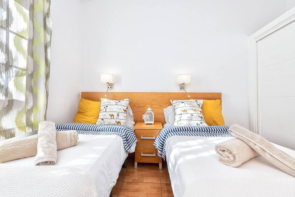 Bungalows Los Arcos 77 San Bartolome Bagian luar foto