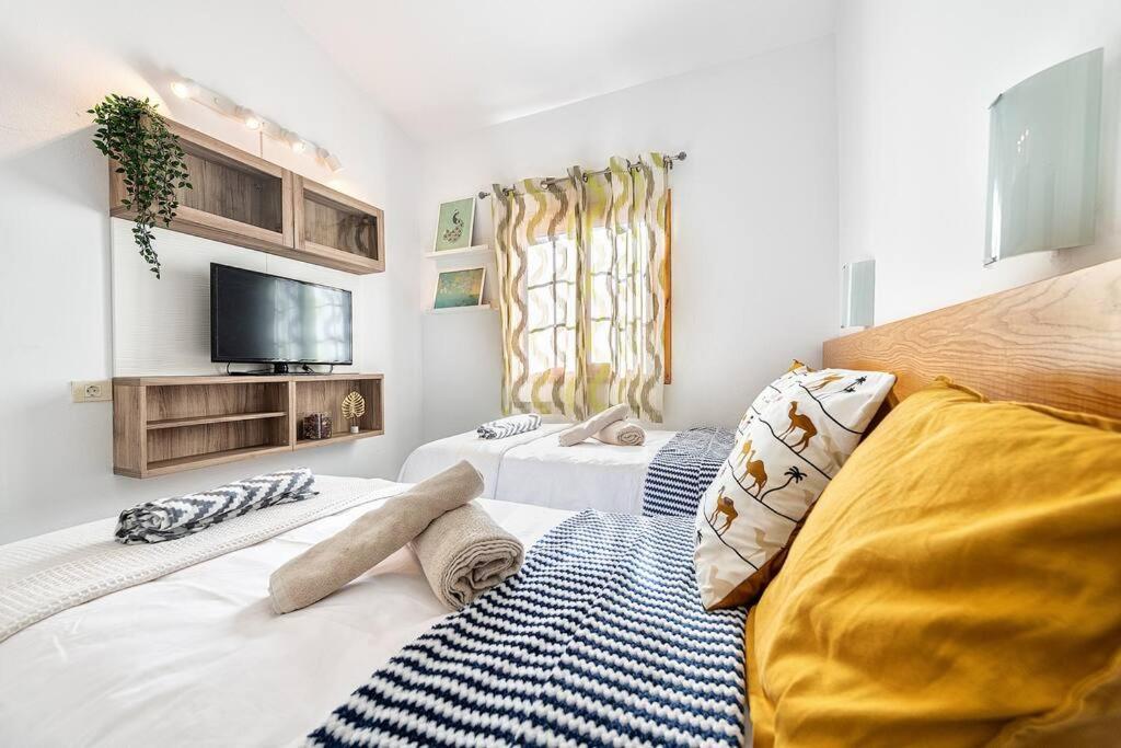 Bungalows Los Arcos 77 San Bartolome Bagian luar foto