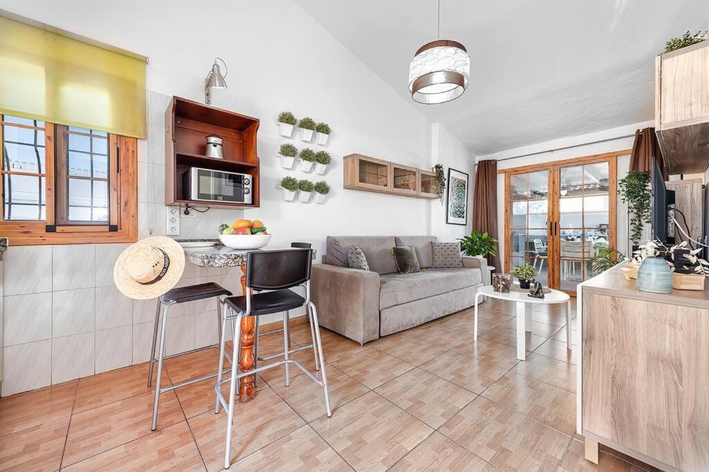 Bungalows Los Arcos 77 San Bartolome Bagian luar foto